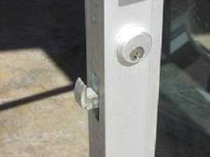 store door lock